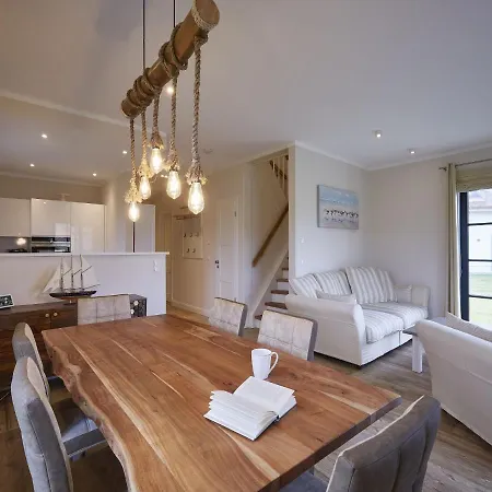 Reetland Am - Premium Reetdachvilla Mit 3 Schlafzimmern, Sauna Und Kamin F04 Dranske
