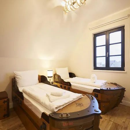 Reetland Am - Premium Reetdachvilla Mit 3 Schlafzimmern, Sauna Und Kamin F04 דראנסקה