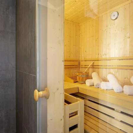 Reetland Am - Premium Reetdachvilla Mit 3 Schlafzimmern, Sauna Und Kamin F04 Dranske