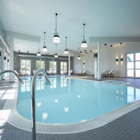 Tatil Evi Reetland Am - Premium Reetdachvilla Mit 3 Schlafzimmern, Sauna Und Kamin F04 Dranske